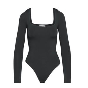 babaton contour squareneck longsleeve bodysuit
